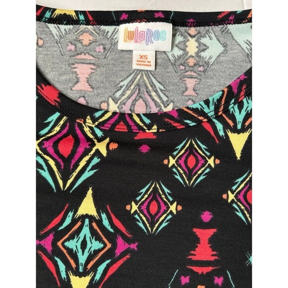 Lularoe Gigi Womens t-shirt Size XS NWT - Picture 3 of 6